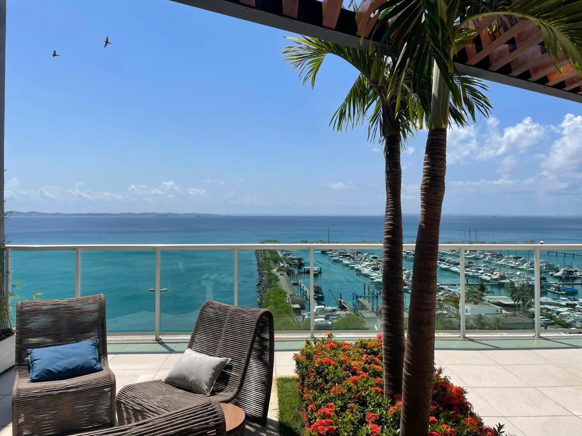 Cloc Marina Vista Mar P/ A Baia De Todos Os Santos Apartment Салвадор Екстериор снимка