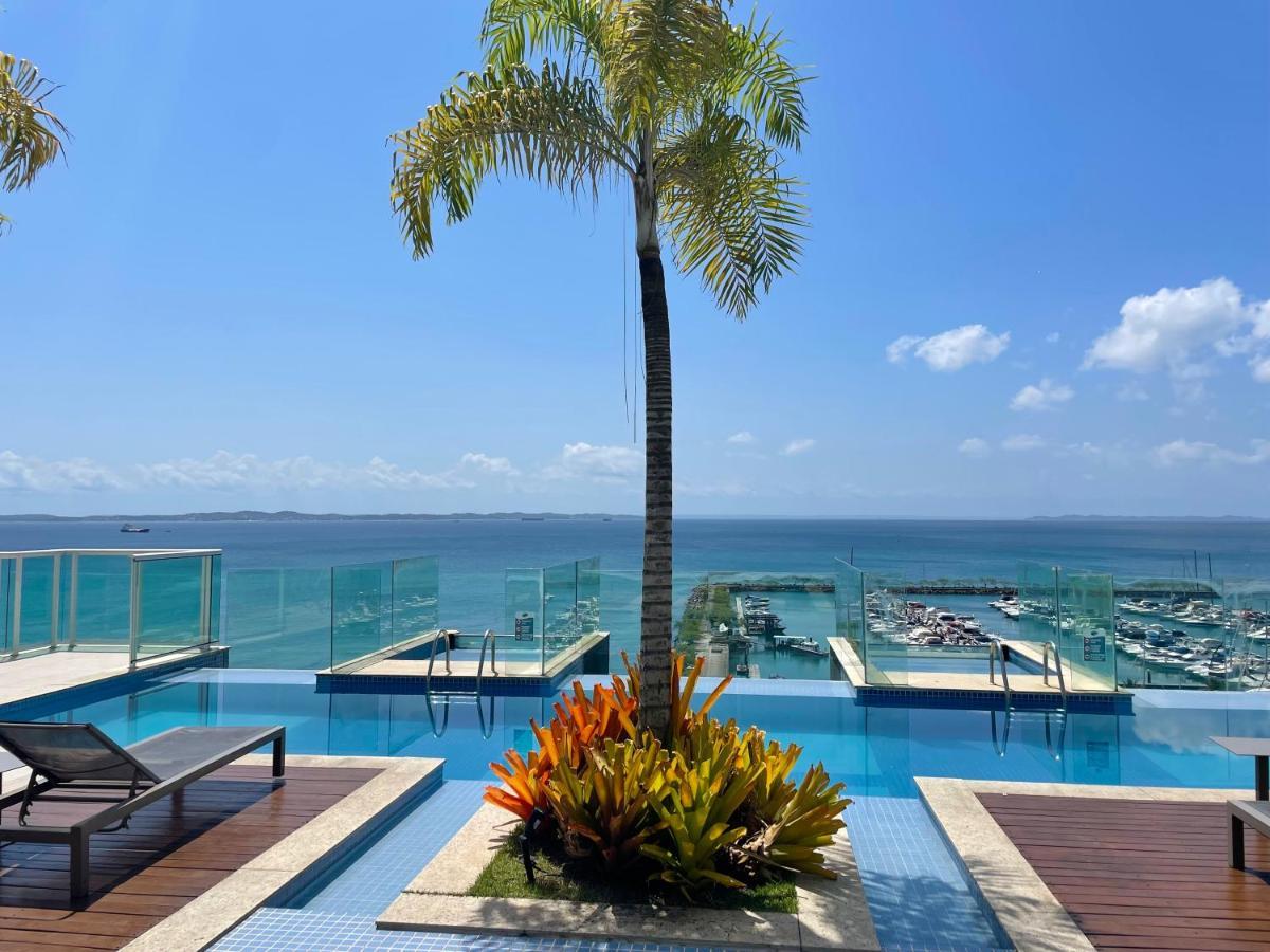 Cloc Marina Vista Mar P/ A Baia De Todos Os Santos Apartment Салвадор Екстериор снимка