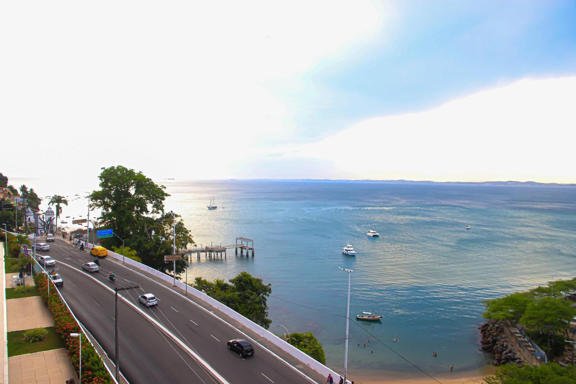 Cloc Marina Vista Mar P/ A Baia De Todos Os Santos Apartment Салвадор Екстериор снимка