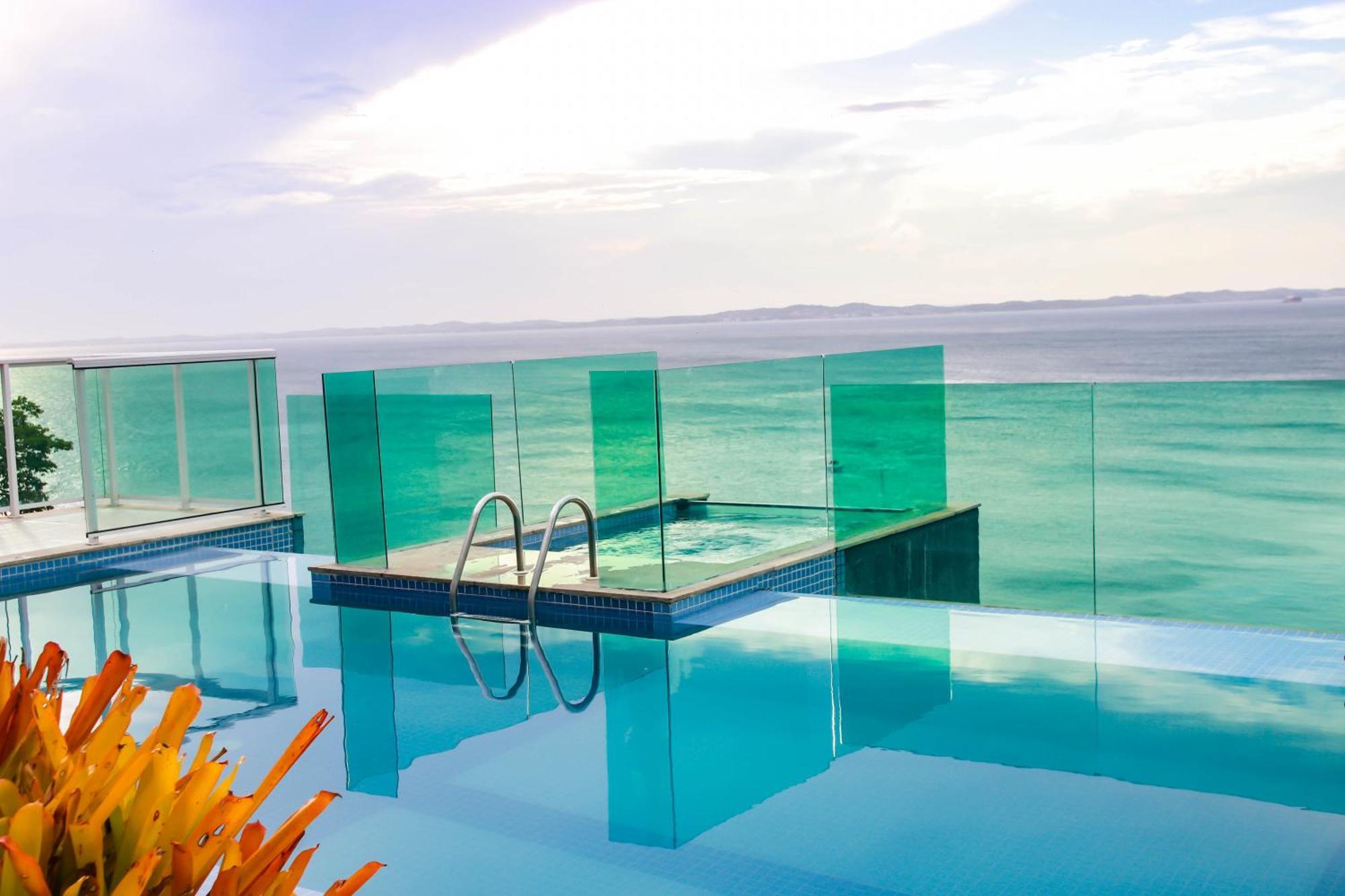 Cloc Marina Vista Mar P/ A Baia De Todos Os Santos Apartment Салвадор Екстериор снимка
