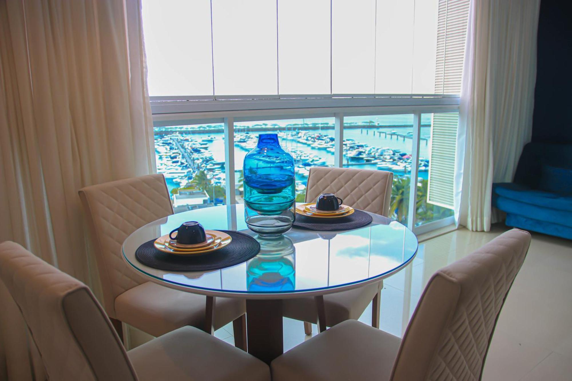 Cloc Marina Vista Mar P/ A Baia De Todos Os Santos Apartment Салвадор Екстериор снимка