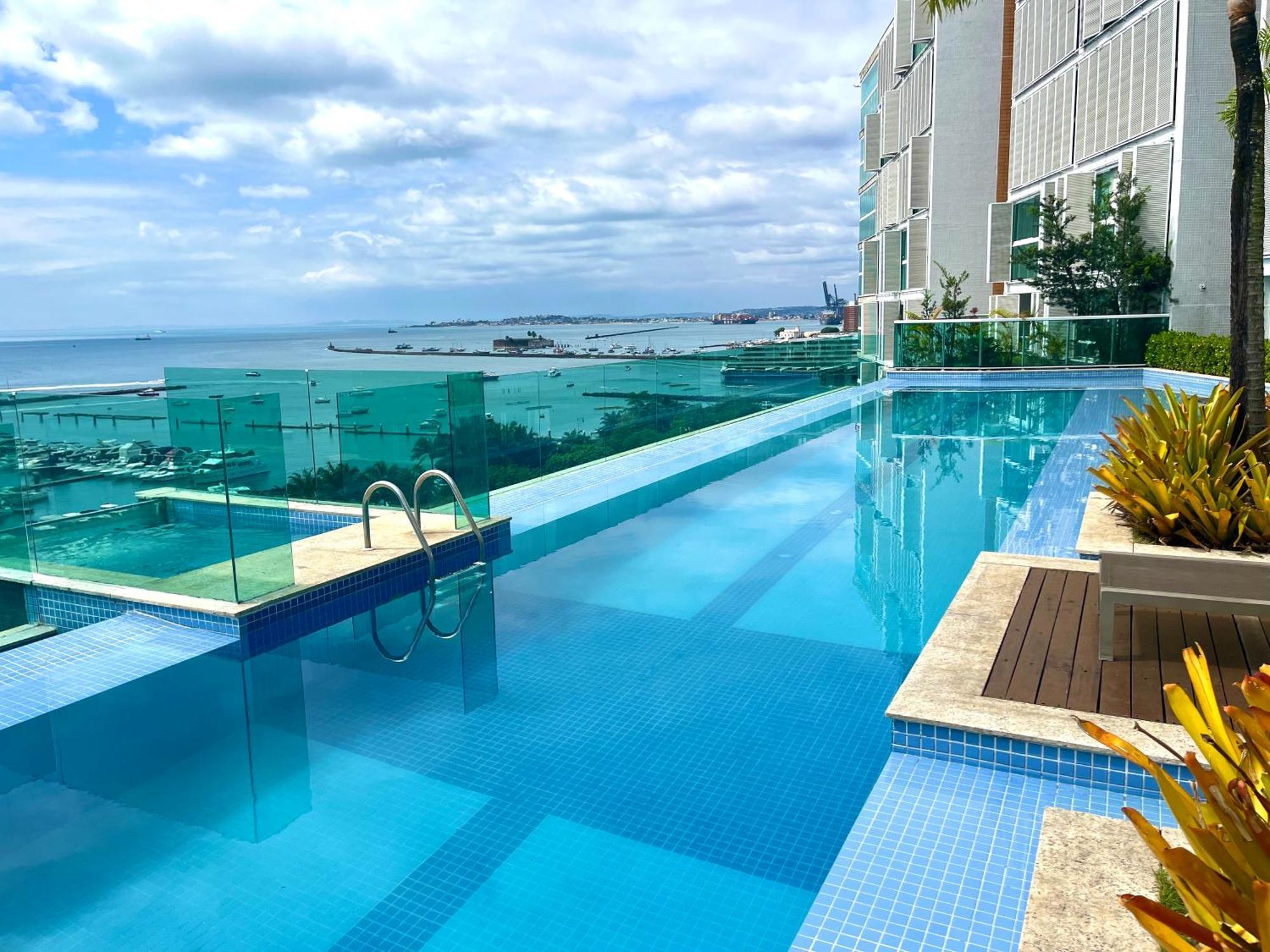 Cloc Marina Vista Mar P/ A Baia De Todos Os Santos Apartment Салвадор Екстериор снимка